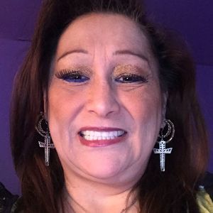 Meet your Posher, Gwen